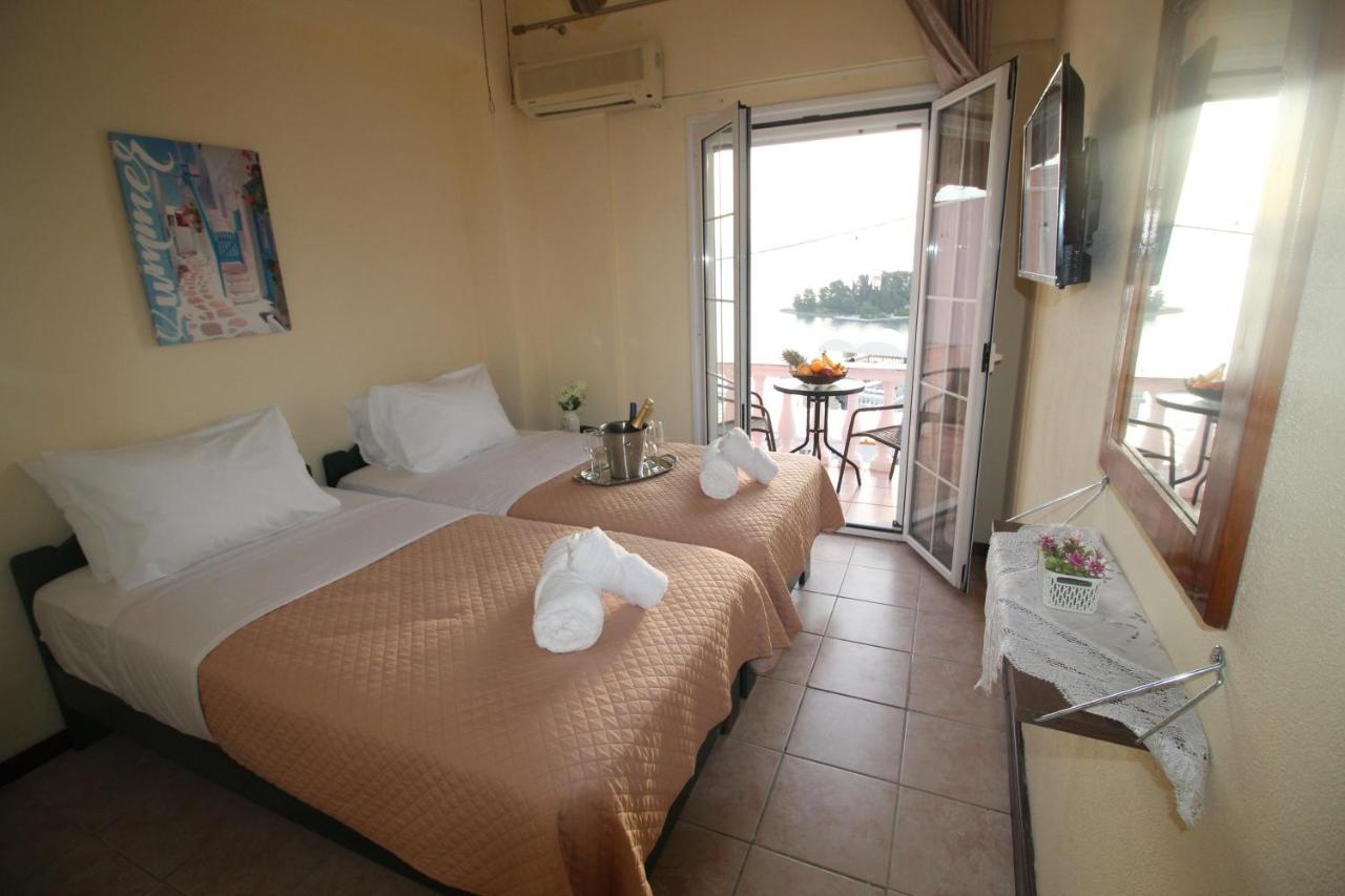 Batis Breeze Bed & Breakfast Perama  Ngoại thất bức ảnh