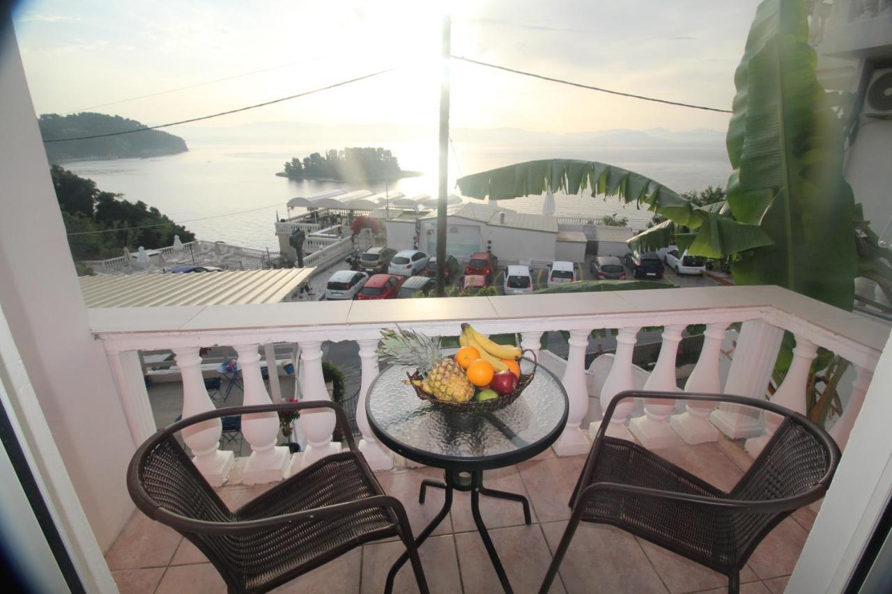 Batis Breeze Bed & Breakfast Perama  Ngoại thất bức ảnh