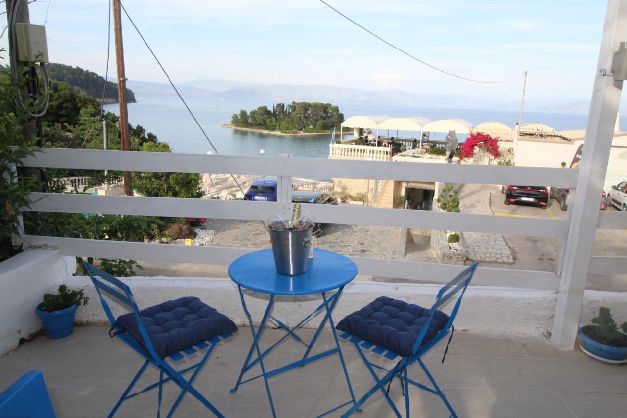Batis Breeze Bed & Breakfast Perama  Ngoại thất bức ảnh
