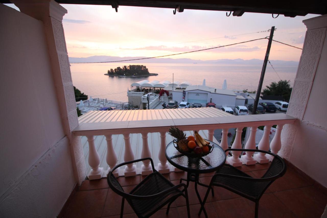 Batis Breeze Bed & Breakfast Perama  Ngoại thất bức ảnh